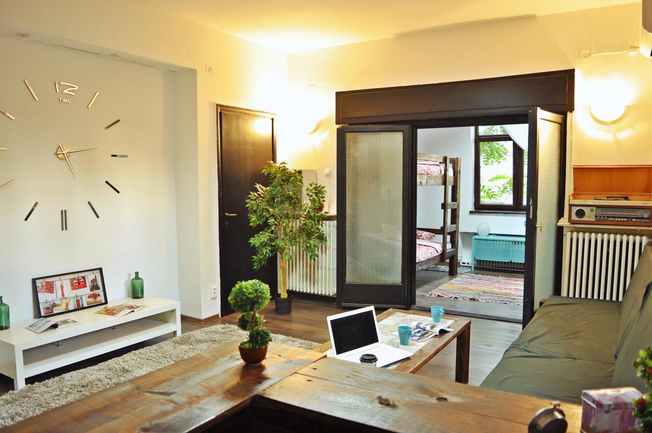 Globe Hostel Bükreş Dış mekan fotoğraf