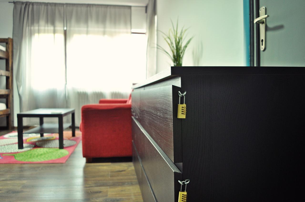 Globe Hostel Bükreş Dış mekan fotoğraf