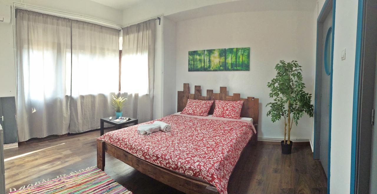 Globe Hostel Bükreş Dış mekan fotoğraf