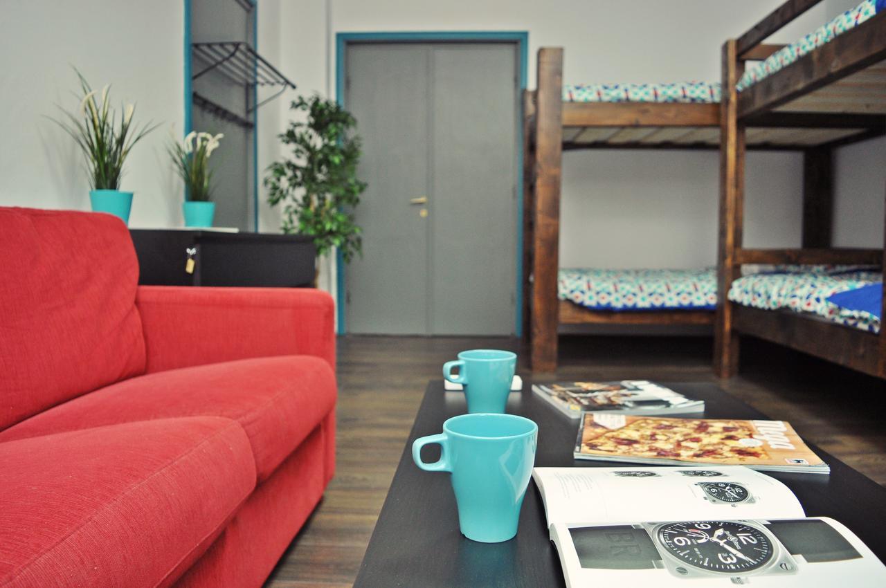 Globe Hostel Bükreş Dış mekan fotoğraf