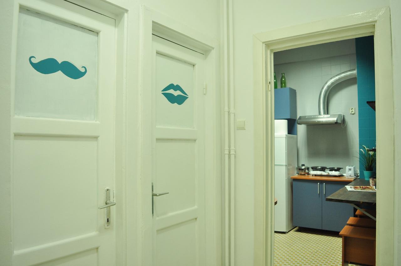 Globe Hostel Bükreş Dış mekan fotoğraf