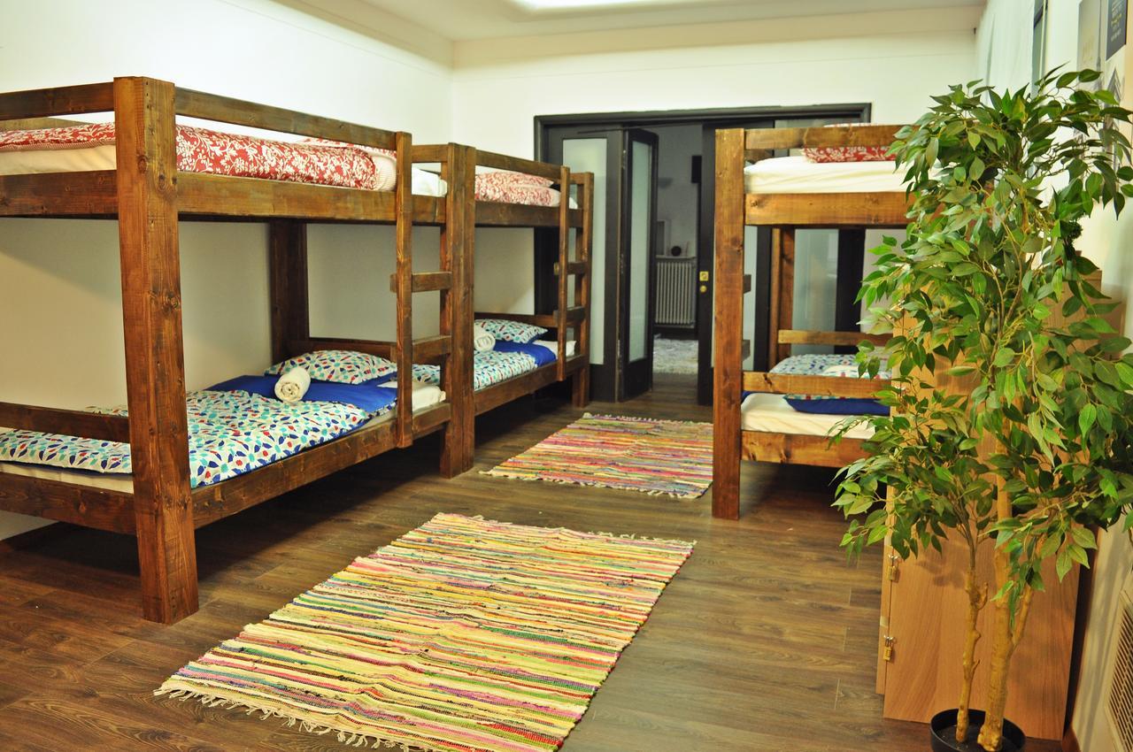 Globe Hostel Bükreş Dış mekan fotoğraf